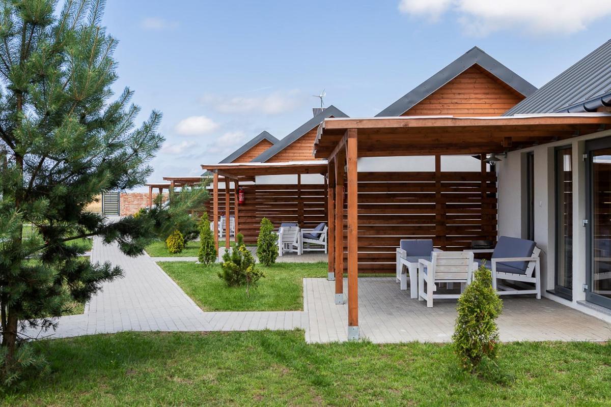 Hotel Sloneczny Zakatek Strzezewo Exterior foto